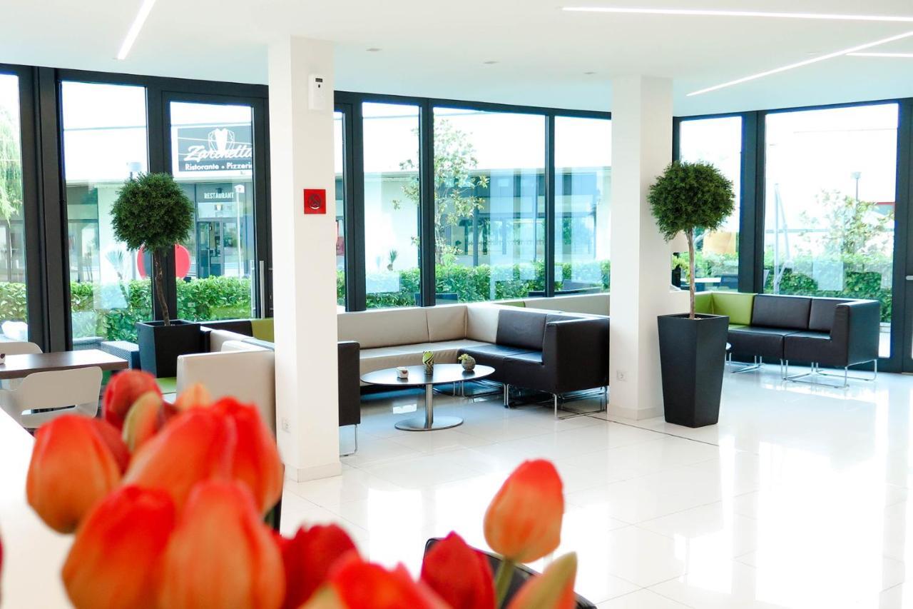 Hotel Ibis Styles Milano Melegnano Carpiano Zewnętrze zdjęcie